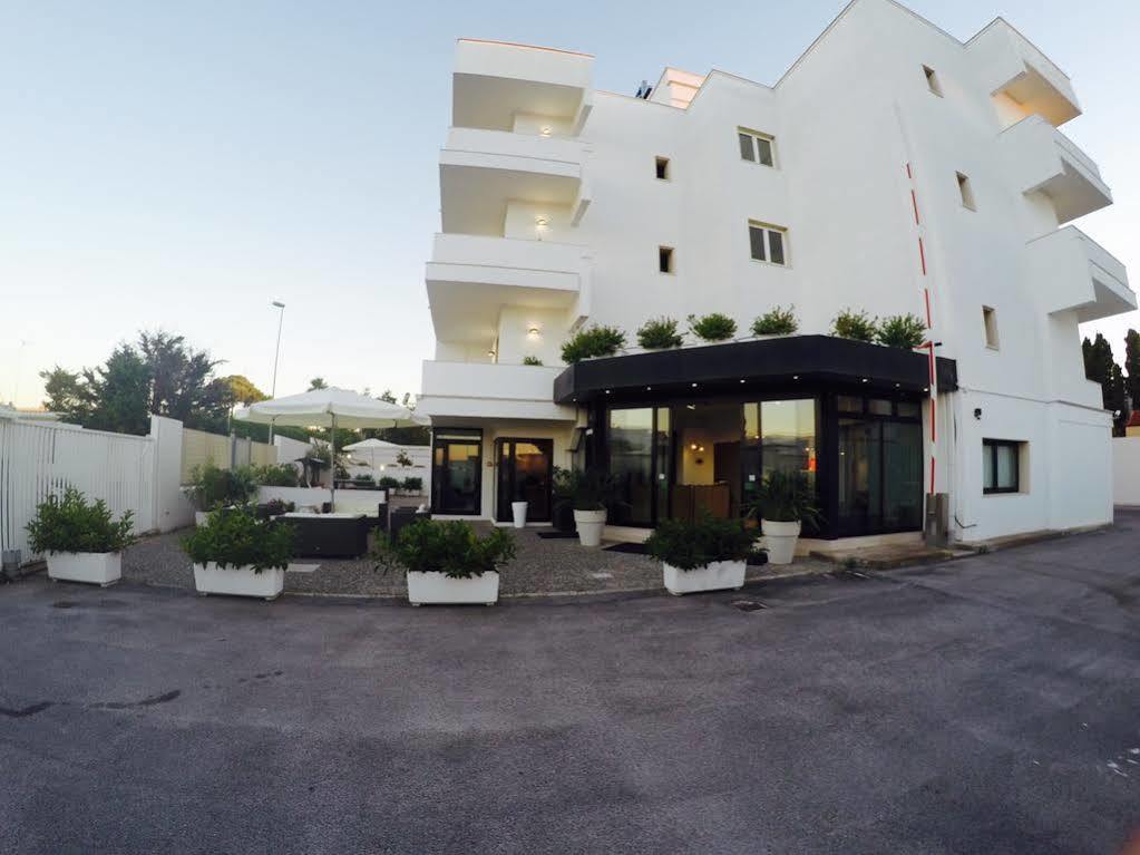 Hotel Riviera Bari Exterior photo