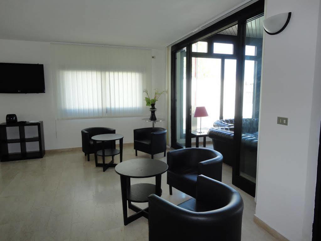 Hotel Riviera Bari Exterior photo