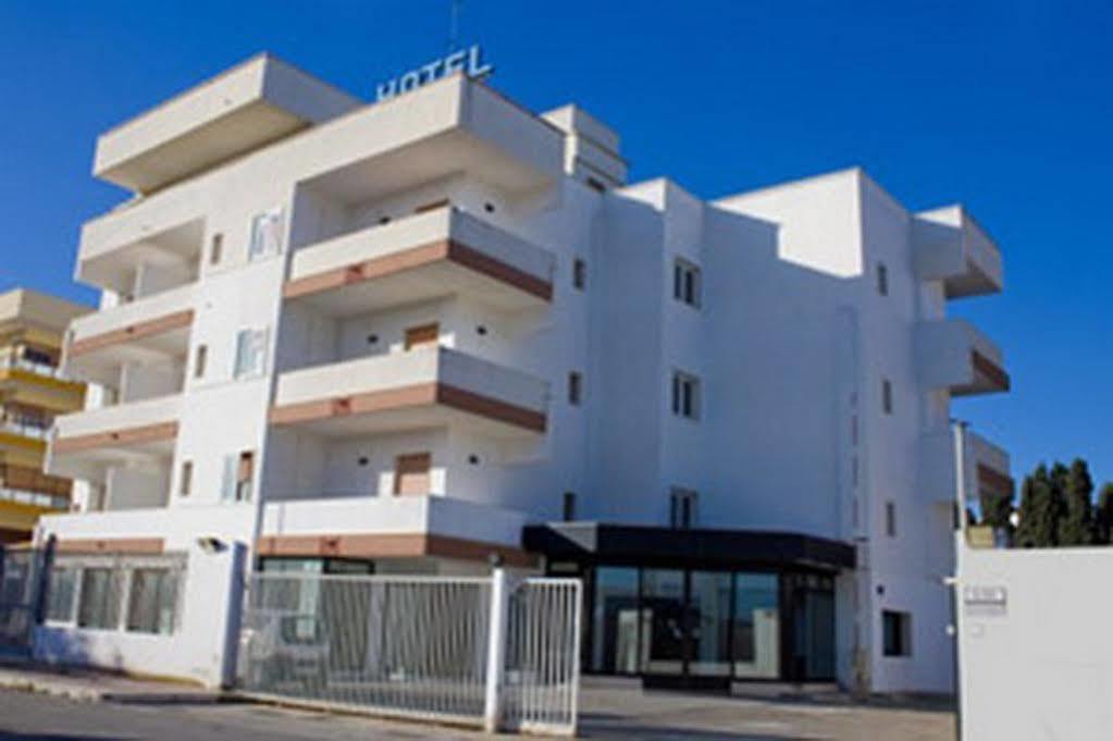 Hotel Riviera Bari Exterior photo